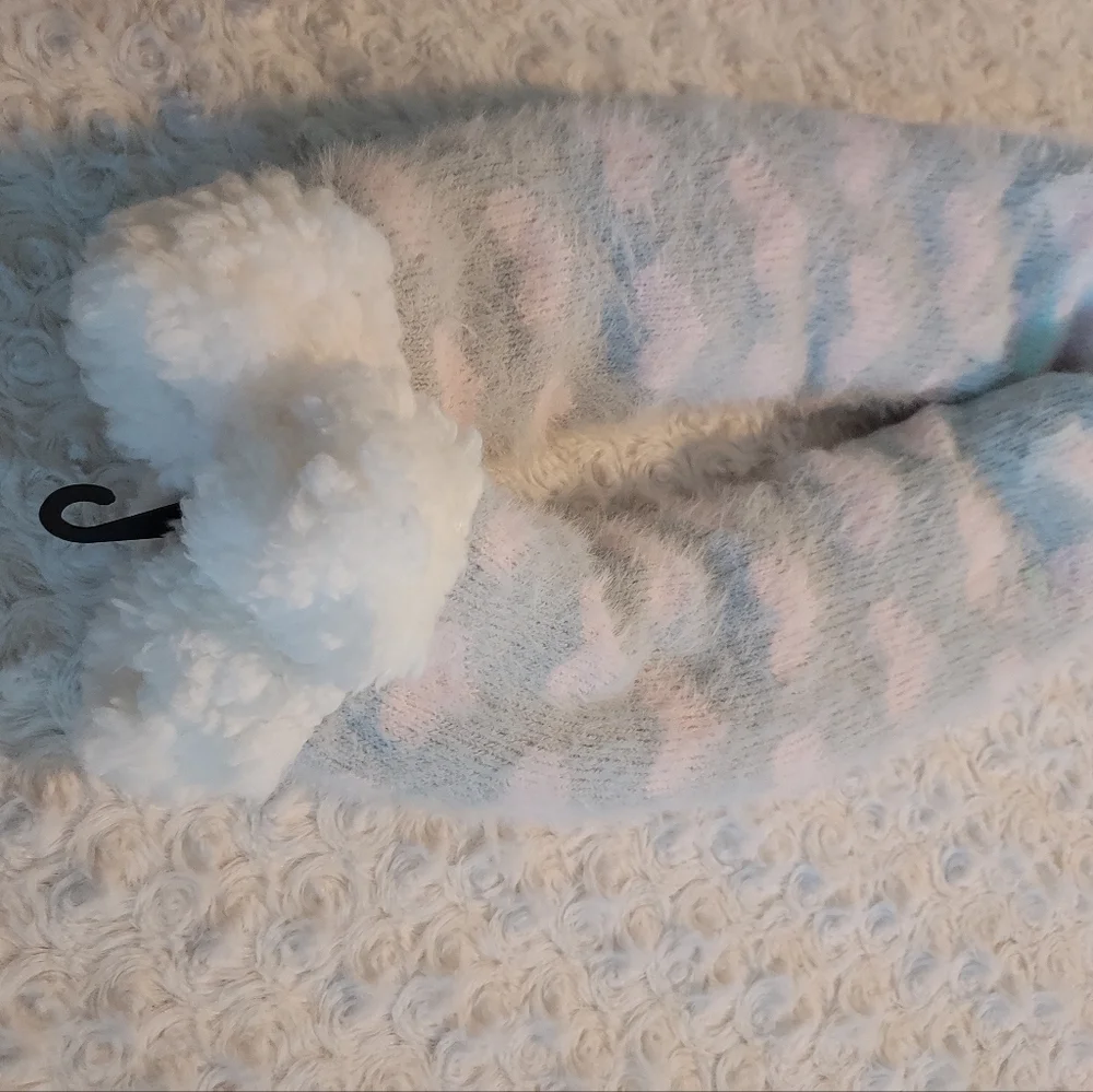 New Fuzzy Sherpa Grip Socks Unicorn & Hearts Whimsical Girly